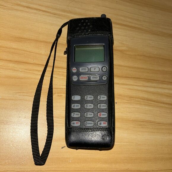 Vintage AT&T 3812  GoPhone Compact Wireless Cellular Cell Phone Untested - Picture 1 of 6